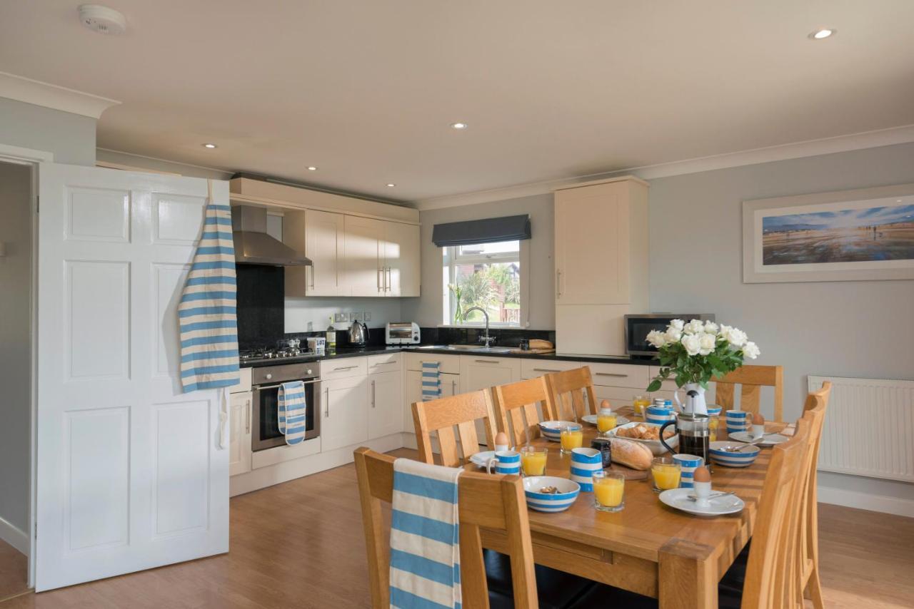 Fistral Hot Tub House For 8 On Retallack Resort New Quay Extérieur photo