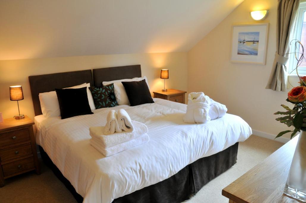 Fistral Hot Tub House For 8 On Retallack Resort New Quay Extérieur photo